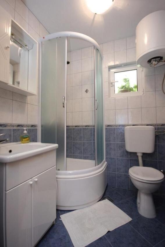 Apartments Zoki - Great Location Close To The Sea Віс Екстер'єр фото